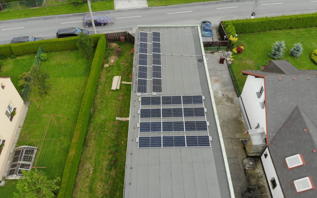 Hybridní FVE 9,9 kWp 11,6 kWh